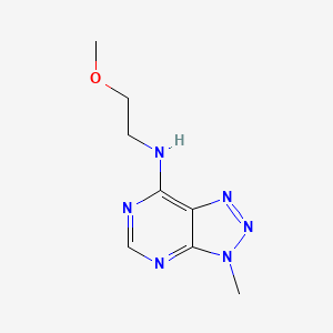 molecular formula C8H12N6O B2869800 N-(2-methoxyethyl)-3-methyl-3H-[1,2,3]triazolo[4,5-d]pyrimidin-7-amine CAS No. 946354-32-1