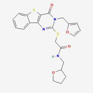 molecular formula C22H21N3O4S2 B2870731 2-({5-[(furan-2-yl)methyl]-6-oxo-8-thia-3,5-diazatricyclo[7.4.0.0^{2,7}]trideca-1(9),2(7),3,10,12-pentaen-4-yl}sulfanyl)-N-[(oxolan-2-yl)methyl]acetamide CAS No. 850781-03-2
