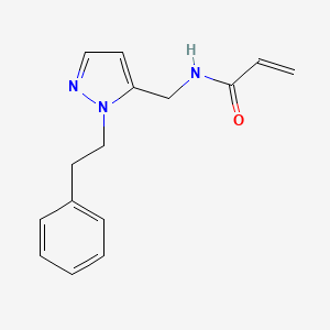 molecular formula C15H17N3O B2873836 N-{[1-(2-phenylethyl)-1H-pyrazol-5-yl]methyl}prop-2-enamide CAS No. 2094606-81-0