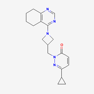 B2874075 6-Cyclopropyl-2-{[1-(5,6,7,8-tetrahydroquinazolin-4-yl)azetidin-3-yl]methyl}-2,3-dihydropyridazin-3-one CAS No. 2175978-71-7