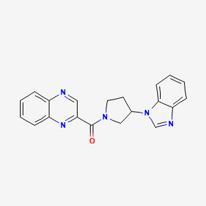 molecular formula C20H17N5O B2878003 (3-(1H-benzo[d]imidazol-1-yl)pyrrolidin-1-yl)(quinoxalin-2-yl)methanone CAS No. 2034420-73-8