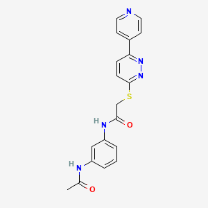 B2880106 N-(3-acetamidophenyl)-2-(6-pyridin-4-ylpyridazin-3-yl)sulfanylacetamide CAS No. 893998-17-9