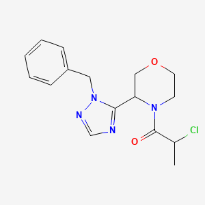 molecular formula C16H19ClN4O2 B2881077 1-[3-(1-benzyl-1H-1,2,4-triazol-5-yl)morpholin-4-yl]-2-chloropropan-1-one CAS No. 2411262-82-1