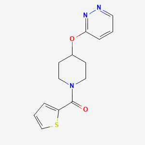 molecular formula C14H15N3O2S B2884555 (4-(Pyridazin-3-yloxy)piperidin-1-yl)(thiophen-2-yl)methanone CAS No. 1797597-42-2