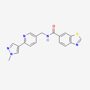 molecular formula C18H15N5OS B2884610 N-((6-(1-methyl-1H-pyrazol-4-yl)pyridin-3-yl)methyl)benzo[d]thiazole-6-carboxamide CAS No. 2034312-90-6