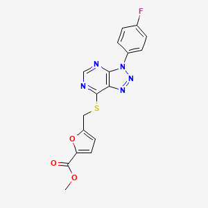 molecular formula C17H12FN5O3S B2887287 methyl 5-(((3-(4-fluorophenyl)-3H-[1,2,3]triazolo[4,5-d]pyrimidin-7-yl)thio)methyl)furan-2-carboxylate CAS No. 863460-51-9