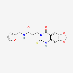 molecular formula C17H15N3O5S B2888036 N-[(furan-2-yl)methyl]-3-{8-oxo-6-sulfanylidene-2H,5H,6H,7H,8H-[1,3]dioxolo[4,5-g]quinazolin-7-yl}propanamide CAS No. 688055-24-5