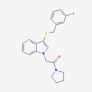 molecular formula C21H21FN2OS B2891771 2-(3-{[(3-fluorophenyl)methyl]sulfanyl}-1H-indol-1-yl)-1-(pyrrolidin-1-yl)ethan-1-one CAS No. 877659-21-7