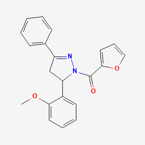 molecular formula C21H18N2O3 B2892720 furan-2-yl(5-(2-methoxyphenyl)-3-phenyl-4,5-dihydro-1H-pyrazol-1-yl)methanone CAS No. 899724-56-2