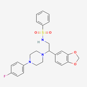 molecular formula C25H26FN3O4S B2893687 N-[2-(2H-1,3-benzodioxol-5-yl)-2-[4-(4-fluorophenyl)piperazin-1-yl]ethyl]benzenesulfonamide CAS No. 896263-84-6