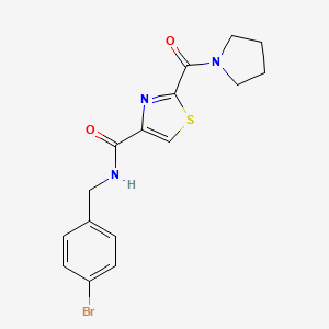 molecular formula C16H16BrN3O2S B2897256 N-[(4-bromophenyl)methyl]-2-(pyrrolidine-1-carbonyl)-1,3-thiazole-4-carboxamide CAS No. 1251629-07-8