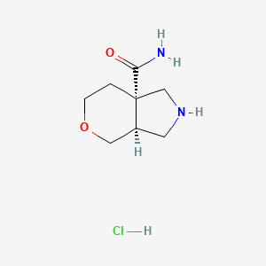 molecular formula C8H15ClN2O2 B2898746 (3As,7aS)-2,3,3a,4,6,7-hexahydro-1H-pyrano[3,4-c]pyrrole-7a-carboxamide;hydrochloride CAS No. 2137684-14-9