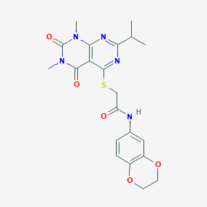 molecular formula C21H23N5O5S B2899486 N-(2,3-dihydro-1,4-benzodioxin-6-yl)-2-{[6,8-dimethyl-5,7-dioxo-2-(propan-2-yl)-5H,6H,7H,8H-[1,3]diazino[4,5-d]pyrimidin-4-yl]sulfanyl}acetamide CAS No. 863002-69-1