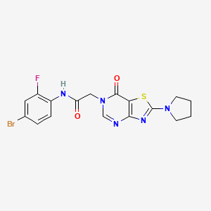 molecular formula C17H15BrFN5O2S B2903549 N-(4-bromo-2-fluorophenyl)-2-[7-oxo-2-(pyrrolidin-1-yl)-6H,7H-[1,3]thiazolo[4,5-d]pyrimidin-6-yl]acetamide CAS No. 1223861-67-3