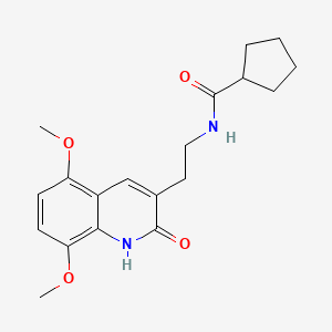 molecular formula C19H24N2O4 B2903800 N-[2-(5,8-dimethoxy-2-oxo-1,2-dihydroquinolin-3-yl)ethyl]cyclopentanecarboxamide CAS No. 851403-59-3