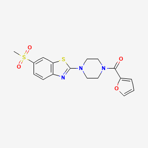molecular formula C17H17N3O4S2 B2906602 Furan-2-yl(4-(6-(methylsulfonyl)benzo[d]thiazol-2-yl)piperazin-1-yl)methanone CAS No. 941918-73-6