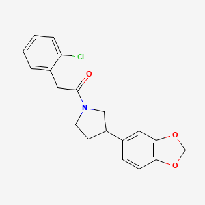 molecular formula C19H18ClNO3 B2909411 1-(3-(Benzo[d][1,3]dioxol-5-yl)pyrrolidin-1-yl)-2-(2-chlorophenyl)ethanone CAS No. 1790706-14-7