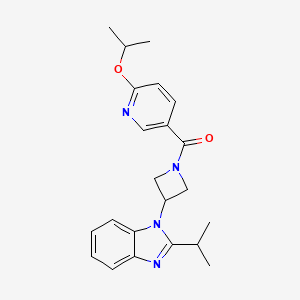 molecular formula C22H26N4O2 B2910487 2-(propan-2-yl)-1-{1-[6-(propan-2-yloxy)pyridine-3-carbonyl]azetidin-3-yl}-1H-1,3-benzodiazole CAS No. 2415552-56-4
