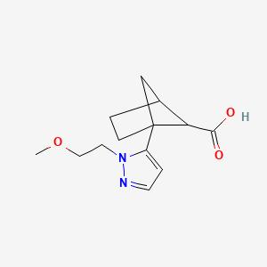 1-[2-(2-Methoxyethyl)pyrazol-3-yl]bicyclo[2.1.1]hexane-5-carboxylic acid