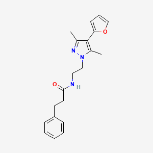 molecular formula C20H23N3O2 B2913684 N-(2-(4-(furan-2-yl)-3,5-dimethyl-1H-pyrazol-1-yl)ethyl)-3-phenylpropanamide CAS No. 2034352-99-1