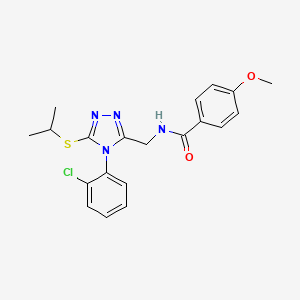 N-((4-(2-chlorophenyl)-5-(isopropylthio)-4H-1,2,4-triazol-3-yl)methyl)-4-methoxybenzamide
