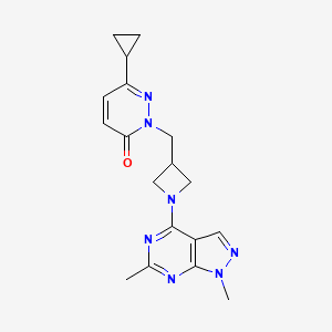 6-cyclopropyl-2-[(1-{1,6-dimethyl-1H-pyrazolo[3,4-d]pyrimidin-4-yl}azetidin-3-yl)methyl]-2,3-dihydropyridazin-3-one
