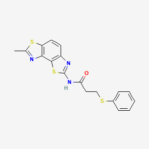 molecular formula C18H15N3OS3 B2916543 N-{11-methyl-3,10-dithia-5,12-diazatricyclo[7.3.0.0^{2,6}]dodeca-1(9),2(6),4,7,11-pentaen-4-yl}-3-(phenylsulfanyl)propanamide CAS No. 361482-16-8