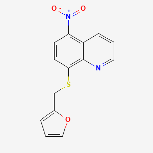 B2920028 8-[(2-Furylmethyl)thio]-5-nitroquinoline CAS No. 881587-15-1