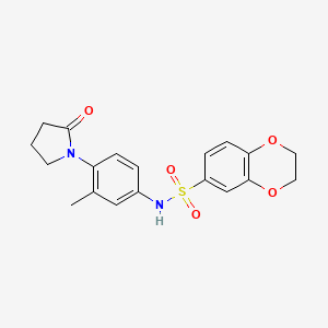 molecular formula C19H20N2O5S B2920807 N-[3-methyl-4-(2-oxopyrrolidin-1-yl)phenyl]-2,3-dihydro-1,4-benzodioxine-6-sulfonamide CAS No. 941958-35-6