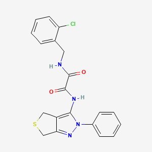 molecular formula C20H17ClN4O2S B2925422 N'-[(2-chlorophenyl)methyl]-N-{2-phenyl-2H,4H,6H-thieno[3,4-c]pyrazol-3-yl}ethanediamide CAS No. 899741-40-3