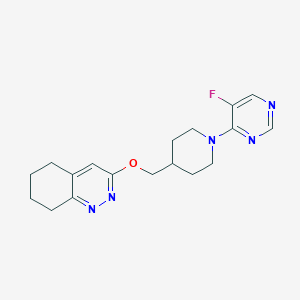 3-((1-(5-Fluoropyrimidin-4-yl)piperidin-4-yl)methoxy)-5,6,7,8-tetrahydrocinnoline