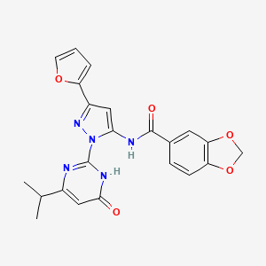 molecular formula C22H19N5O5 B2929011 N-(3-(furan-2-yl)-1-(4-isopropyl-6-oxo-1,6-dihydropyrimidin-2-yl)-1H-pyrazol-5-yl)benzo[d][1,3]dioxole-5-carboxamide CAS No. 1207027-44-8
