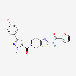 molecular formula C22H18FN5O3S B2933474 N-(5-(3-(4-fluorophenyl)-1-methyl-1H-pyrazole-5-carbonyl)-4,5,6,7-tetrahydrothiazolo[5,4-c]pyridin-2-yl)furan-2-carboxamide CAS No. 1448071-06-4