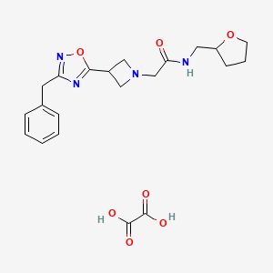 2-(3-(3-benzyl-1,2,4-oxadiazol-5-yl)azetidin-1-yl)-N-((tetrahydrofuran-2-yl)methyl)acetamide oxalate