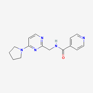 molecular formula C15H17N5O B2938547 N-((4-(pyrrolidin-1-yl)pyrimidin-2-yl)methyl)isonicotinamide CAS No. 1797291-45-2