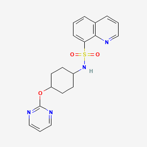 molecular formula C19H20N4O3S B2939351 N-((1r,4r)-4-(pyrimidin-2-yloxy)cyclohexyl)quinoline-8-sulfonamide CAS No. 2034400-98-9