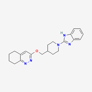 molecular formula C21H25N5O B2940970 3-((1-(1H-benzo[d]imidazol-2-yl)piperidin-4-yl)methoxy)-5,6,7,8-tetrahydrocinnoline CAS No. 2320212-41-5