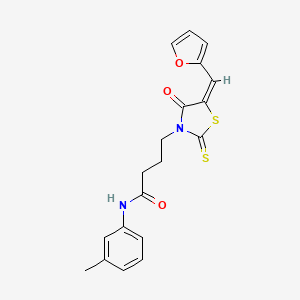 molecular formula C19H18N2O3S2 B2947426 (E)-4-(5-(furan-2-ylmethylene)-4-oxo-2-thioxothiazolidin-3-yl)-N-(m-tolyl)butanamide CAS No. 637318-76-4