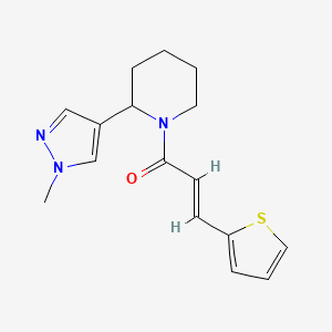 (2E)-1-[2-(1-methyl-1H-pyrazol-4-yl)piperidin-1-yl]-3-(thiophen-2-yl)prop-2-en-1-one