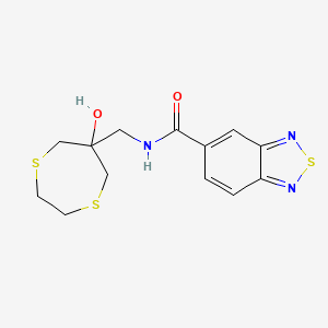 molecular formula C13H15N3O2S3 B2953335 N-[(6-Hydroxy-1,4-dithiepan-6-yl)methyl]-2,1,3-benzothiadiazole-5-carboxamide CAS No. 2415526-96-2