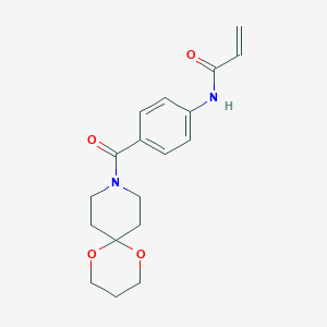 molecular formula C18H22N2O4 B2954352 N-(4-{1,5-dioxa-9-azaspiro[5.5]undecane-9-carbonyl}phenyl)prop-2-enamide CAS No. 2361756-75-2