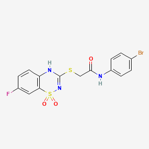 molecular formula C15H11BrFN3O3S2 B2954431 N-(4-bromophenyl)-2-[(7-fluoro-1,1-dioxo-4H-1lambda6,2,4-benzothiadiazin-3-yl)sulfanyl]acetamide CAS No. 886954-04-7