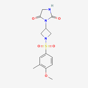 3-(1-((4-Methoxy-3-methylphenyl)sulfonyl)azetidin-3-yl)imidazolidine-2,4-dione