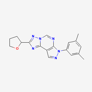 molecular formula C18H18N6O B2956737 7-(3,5-dimethylphenyl)-2-(tetrahydrofuran-2-yl)-7H-pyrazolo[4,3-e][1,2,4]triazolo[1,5-c]pyrimidine CAS No. 900895-13-8