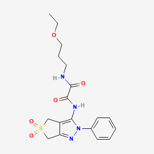 molecular formula C18H22N4O5S B2956907 N'-{5,5-dioxo-2-phenyl-2H,4H,6H-5lambda6-thieno[3,4-c]pyrazol-3-yl}-N-(3-ethoxypropyl)ethanediamide CAS No. 899989-00-5