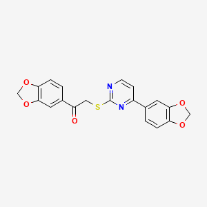 1-(1,3-Benzodioxol-5-yl)-2-{[4-(1,3-benzodioxol-5-yl)pyrimidin-2-yl]sulfanyl}ethanone