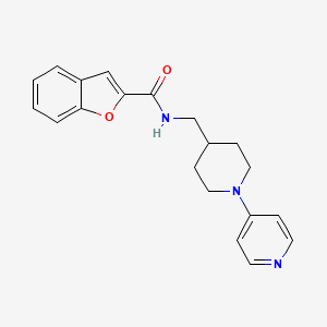 molecular formula C20H21N3O2 B2959081 N-((1-(pyridin-4-yl)piperidin-4-yl)methyl)benzofuran-2-carboxamide CAS No. 2034507-77-0