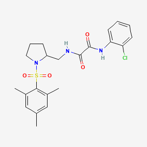 molecular formula C22H26ClN3O4S B2959725 N1-(2-chlorophenyl)-N2-((1-(mesitylsulfonyl)pyrrolidin-2-yl)methyl)oxalamide CAS No. 896284-85-8