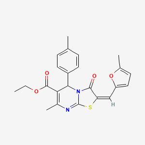 molecular formula C23H22N2O4S B2959831 (E)-ethyl 7-methyl-2-((5-methylfuran-2-yl)methylene)-3-oxo-5-(p-tolyl)-3,5-dihydro-2H-thiazolo[3,2-a]pyrimidine-6-carboxylate CAS No. 354557-18-9