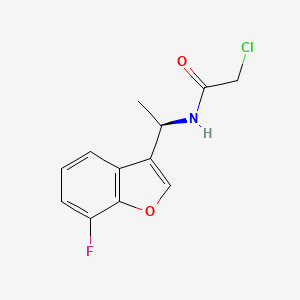 molecular formula C12H11ClFNO2 B2965618 2-Chloro-N-[(1R)-1-(7-fluoro-1-benzofuran-3-yl)ethyl]acetamide CAS No. 2411180-61-3